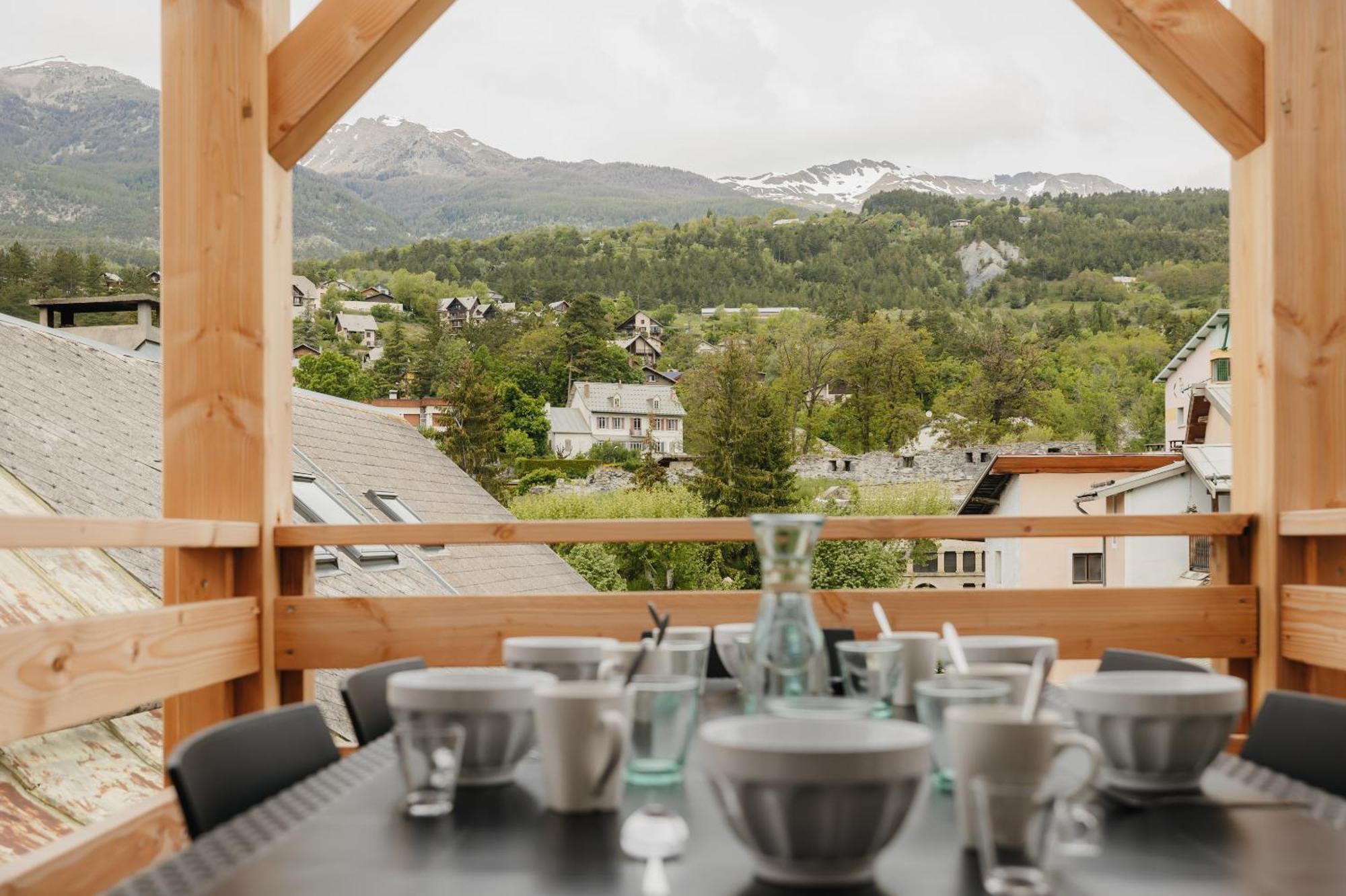 Chaleureux Appartement 8 Couchages #4 Embrun Buitenkant foto