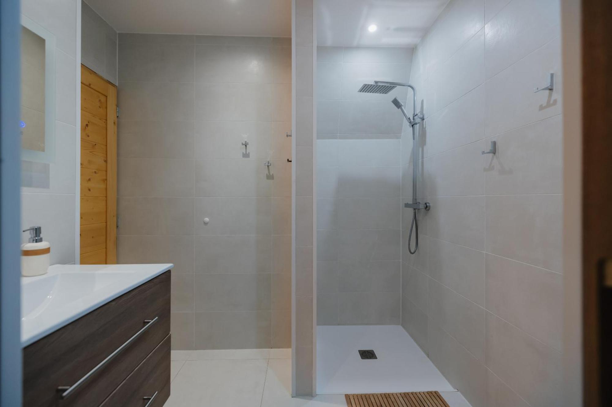 Chaleureux Appartement 8 Couchages #4 Embrun Buitenkant foto